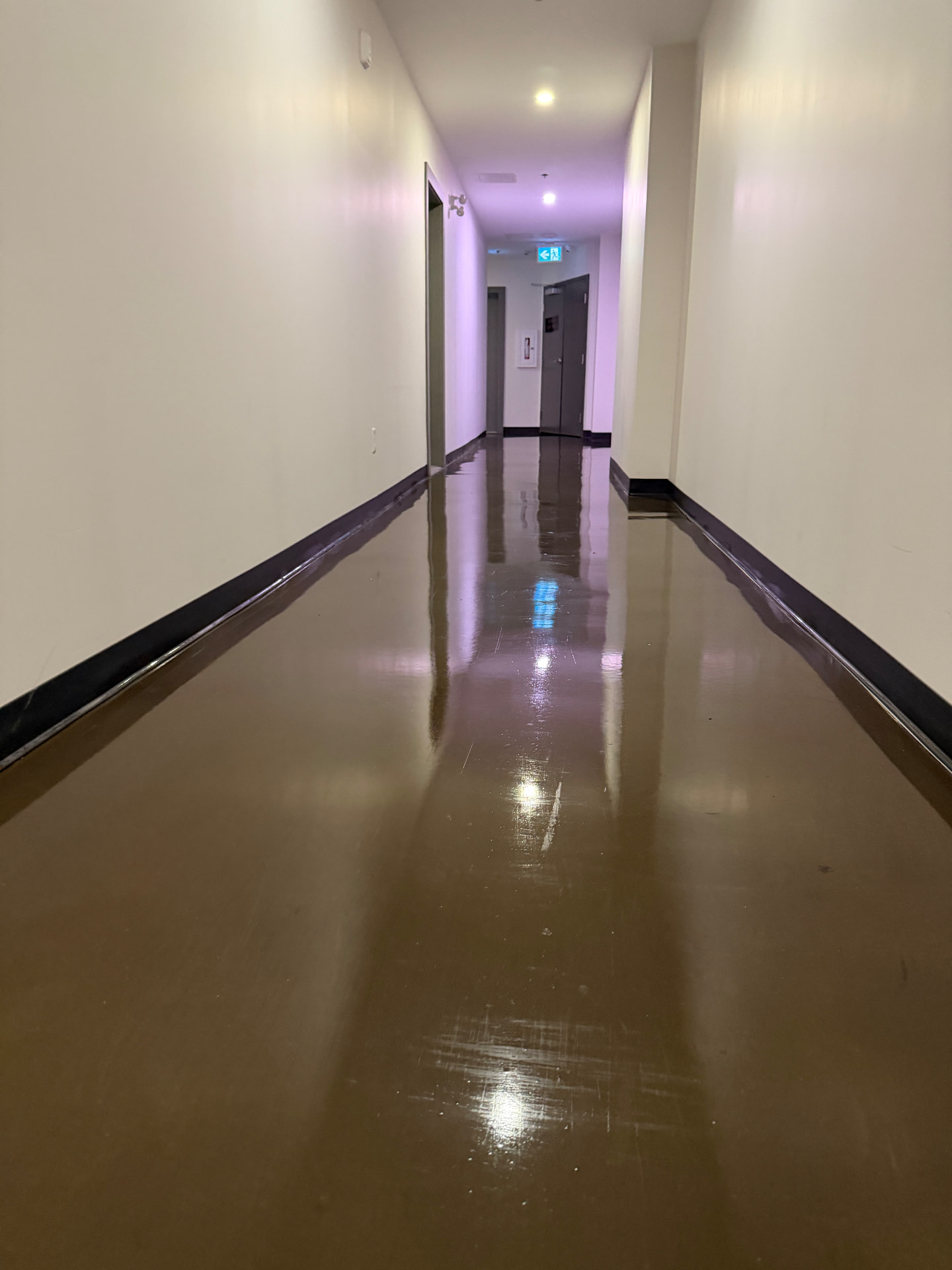 Aire commune : finition miroir après polissage